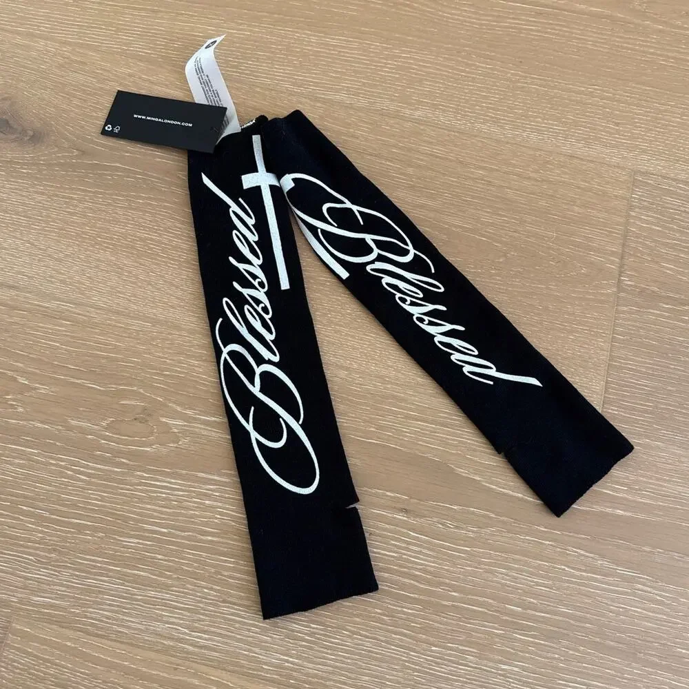 Minga London Arm Warmers Blessed One Size Black White